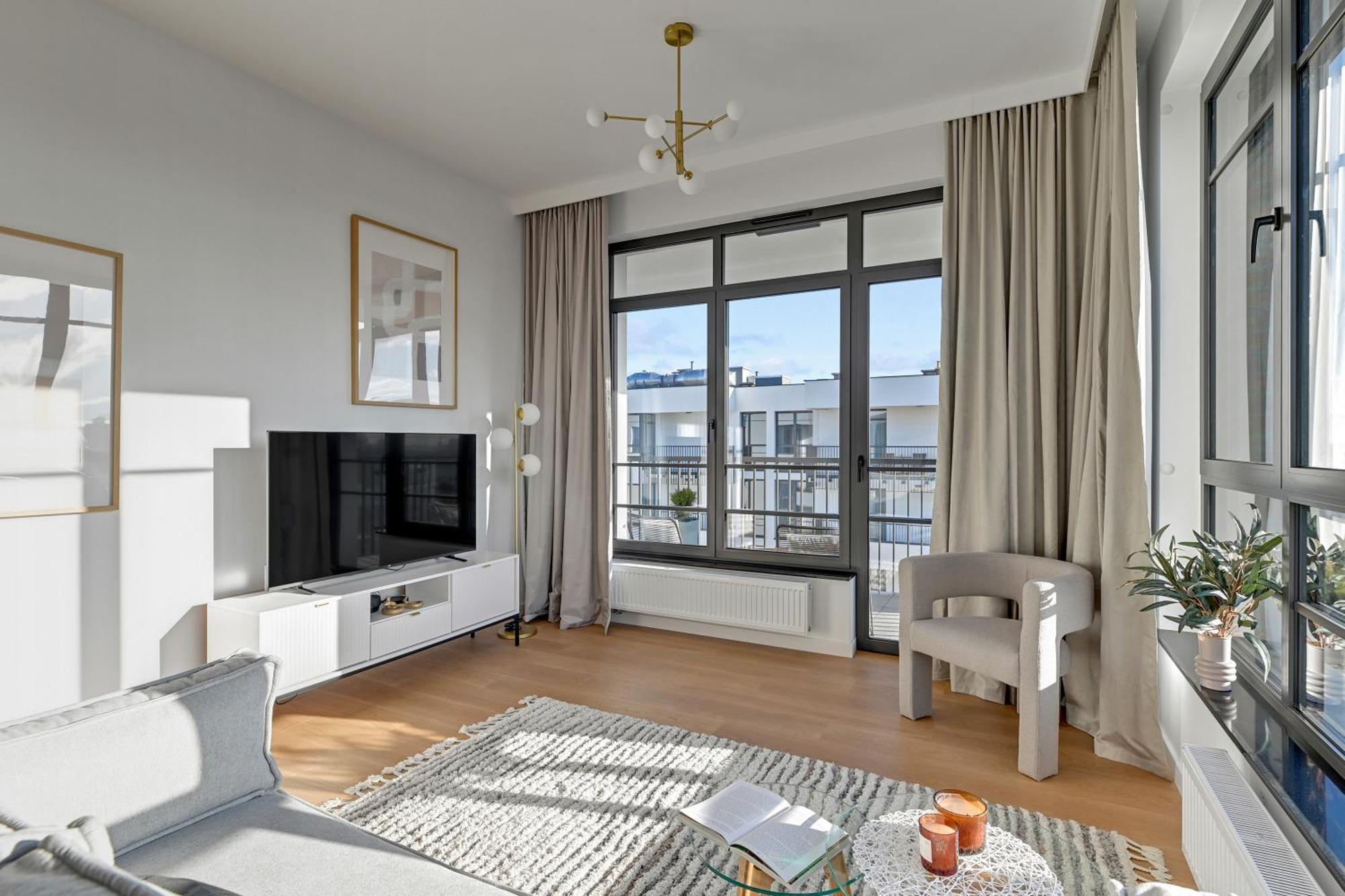 Doki Living - Foodhall & Parking By Downtown Apartments غدانسك المظهر الخارجي الصورة