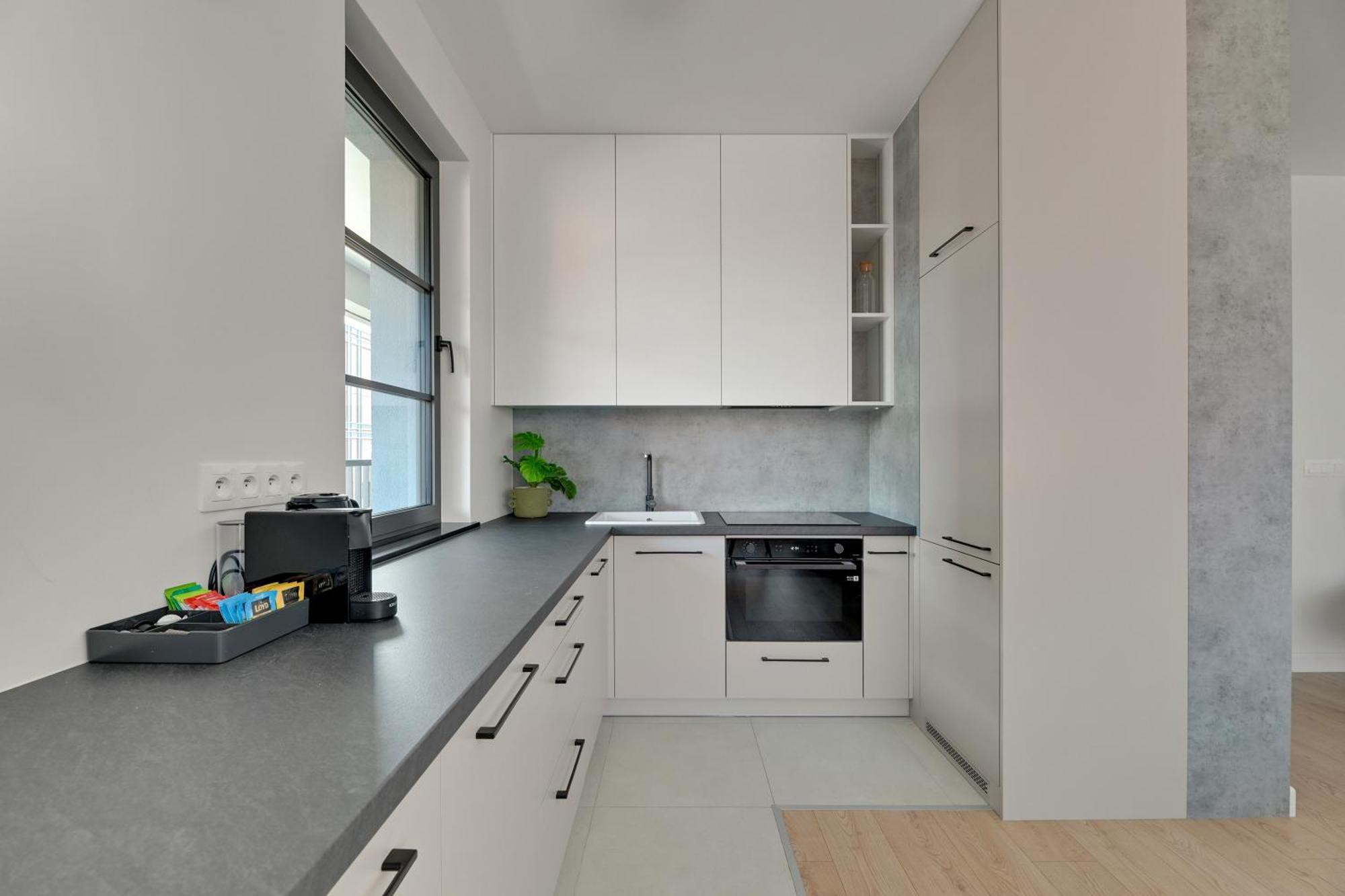 Doki Living - Foodhall & Parking By Downtown Apartments غدانسك المظهر الخارجي الصورة